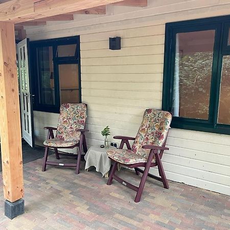 Huisje In Het Bos Zuidlaren Ngoại thất bức ảnh