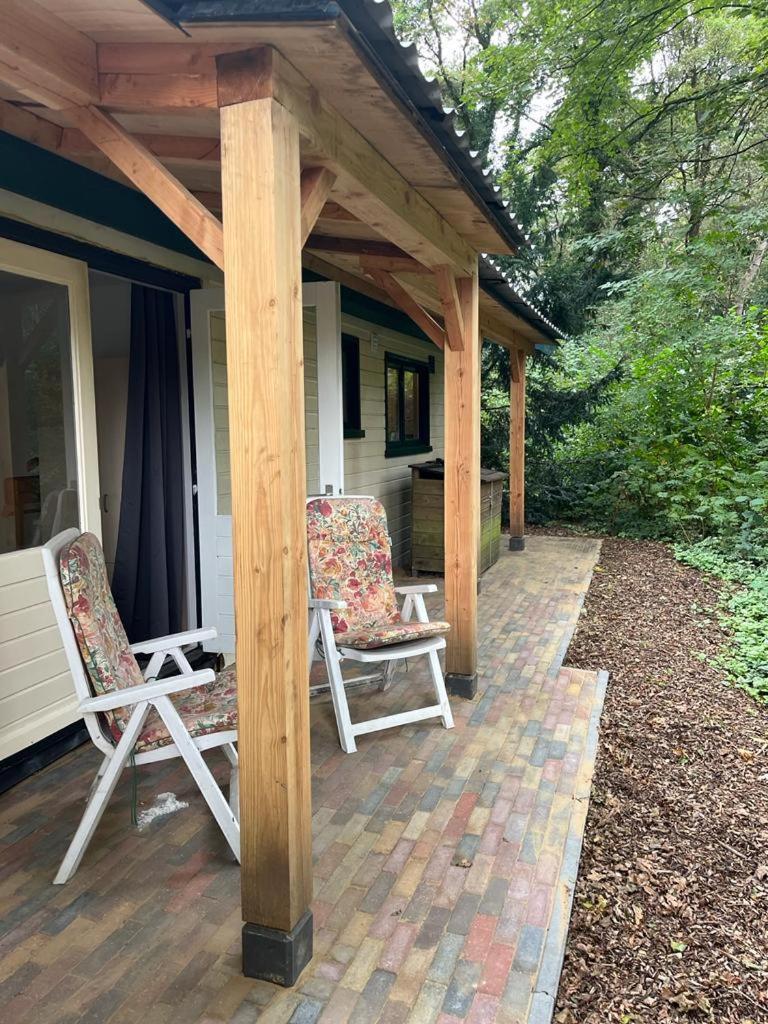 Huisje In Het Bos Zuidlaren Ngoại thất bức ảnh