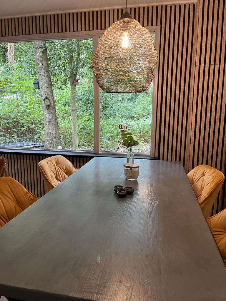 Huisje In Het Bos Zuidlaren Ngoại thất bức ảnh