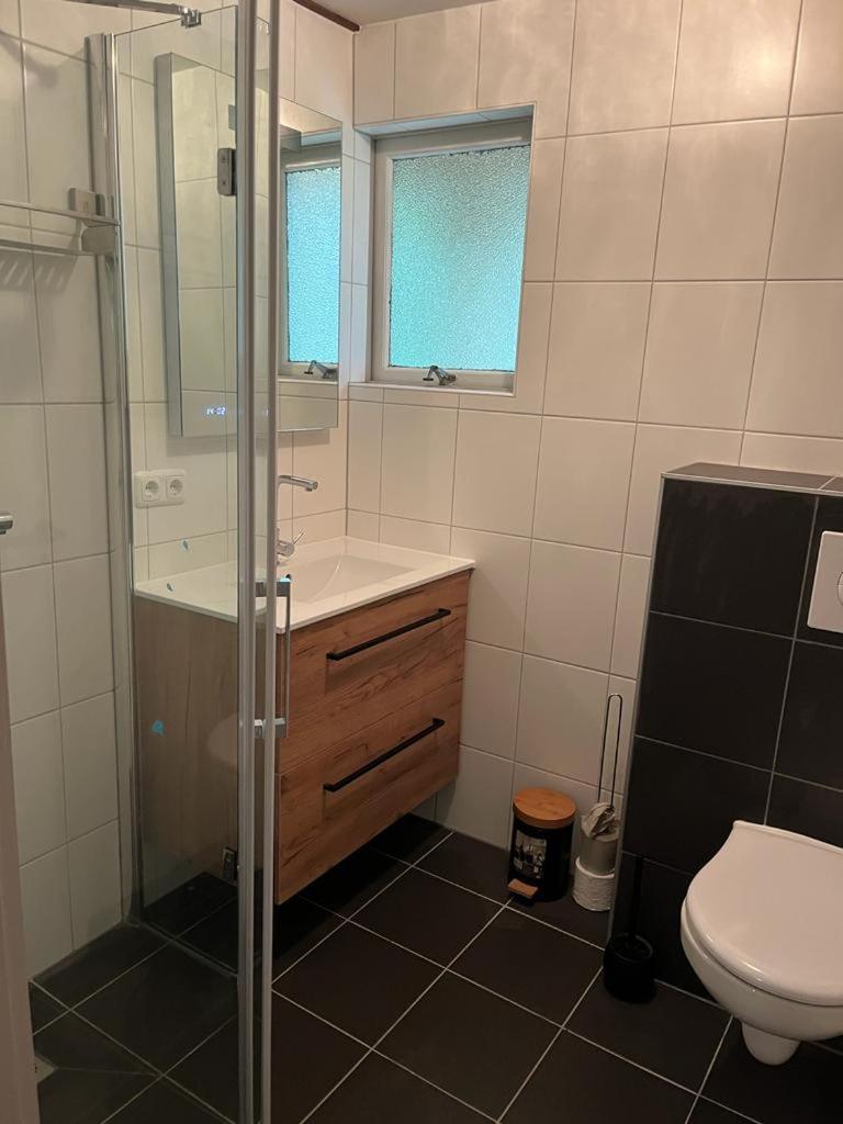 Huisje In Het Bos Zuidlaren Ngoại thất bức ảnh